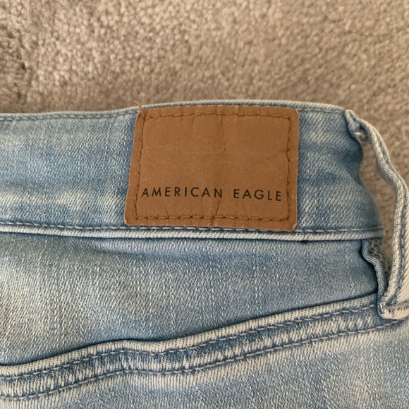 American Eagle jeans. Light washed jeans. - Picture 6 of 9